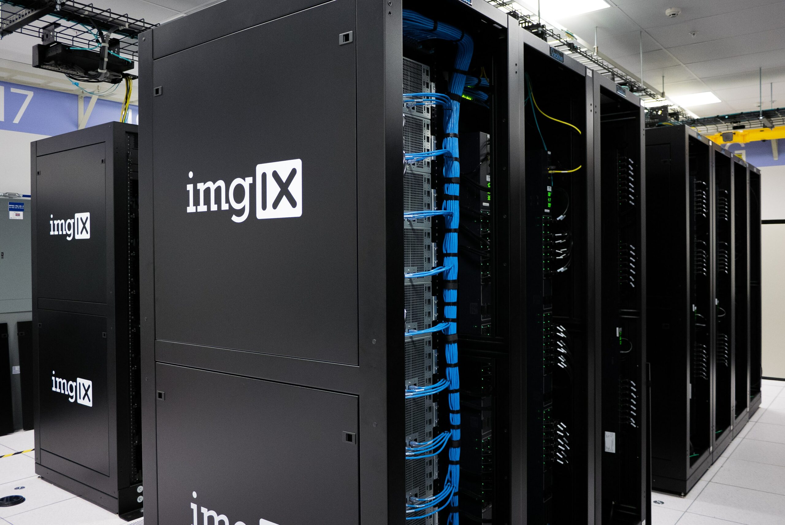 servers-rack-datacenter